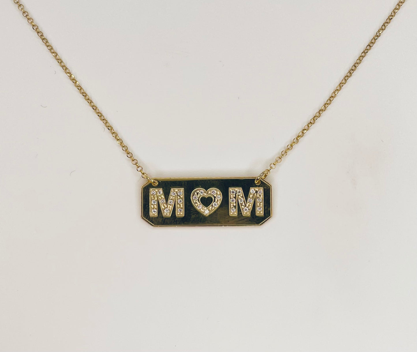 Collana MOM tag